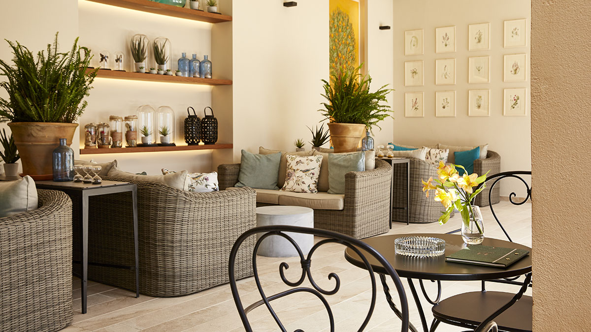 Nido, Mar-Bella Collection 